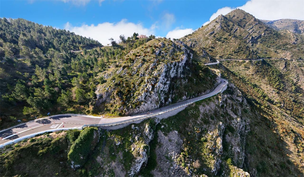 Mountain road near Calpe used for Costa Blanca cycling routes