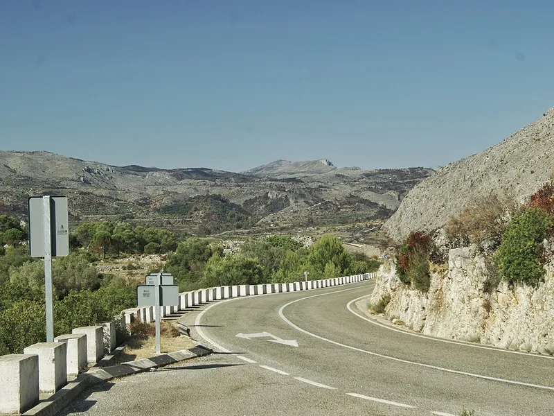 Mountain road towards Vall d'Ebo and Pego for longer cycling days from Calpe