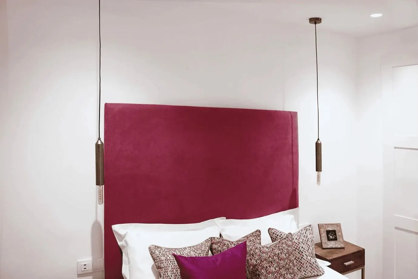 Casa Toro designer lounge and dining area inside Calpe Old Town holiday home