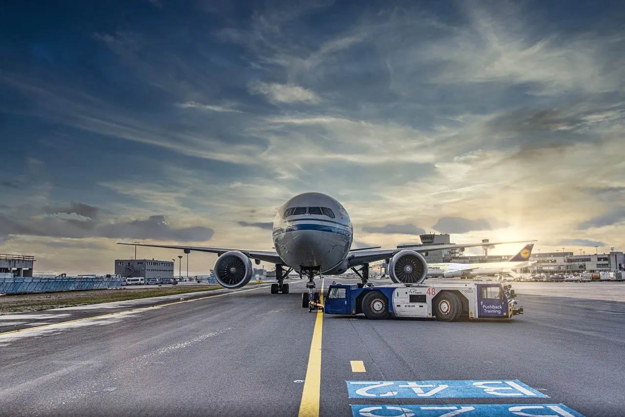 Avi&oacute;n de pasajeros para viajar a Calpe