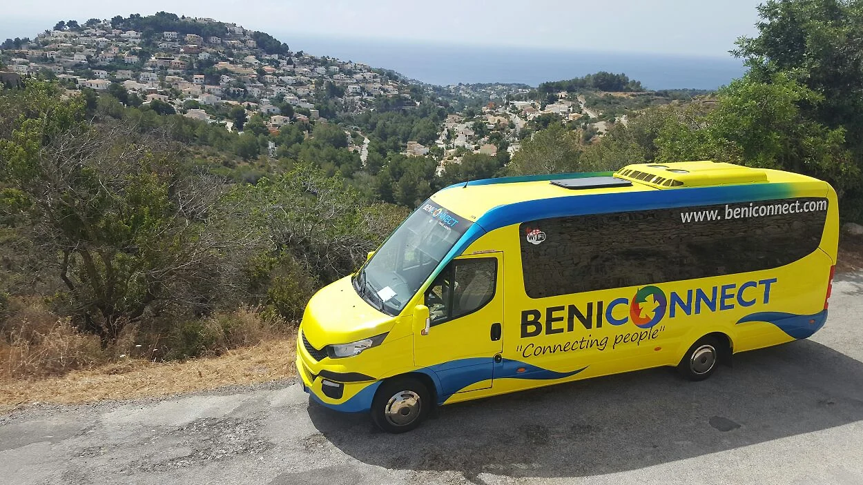 Autob&uacute;s Beniconnect hacia Calpe